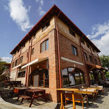 Crama De Piatra Winery & Conference Hall 3* Valea Scheilor